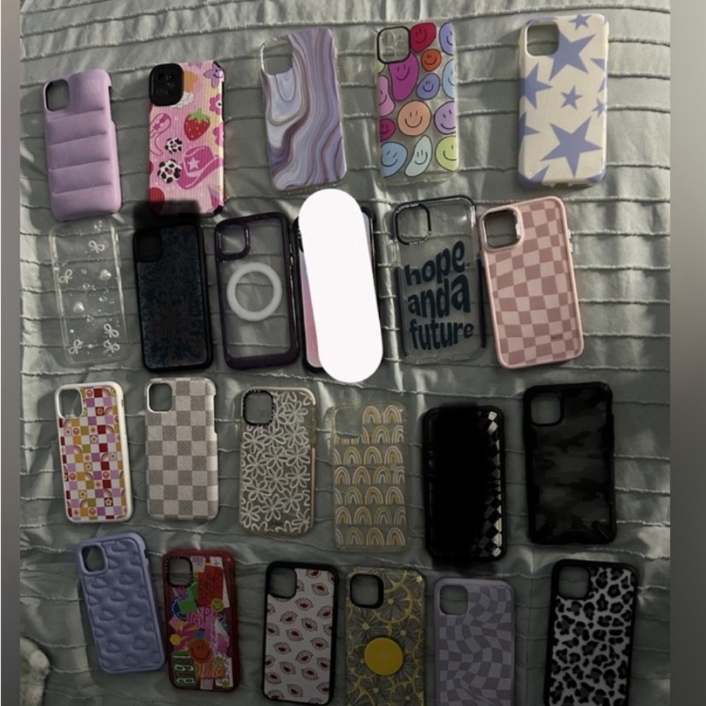 iPhone 11 cases all in good condition